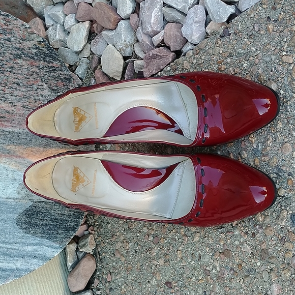 John Fluevog Red Stiletto Heels - Picture 3 of 11